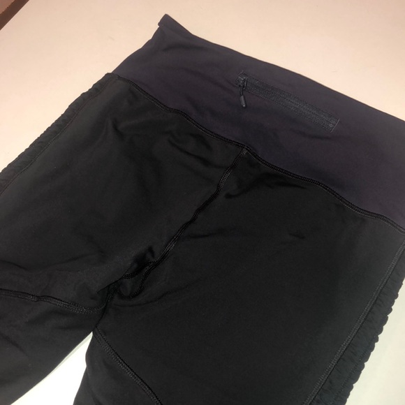 lululemon cropped leggings size 6 - Picture 3 of 4